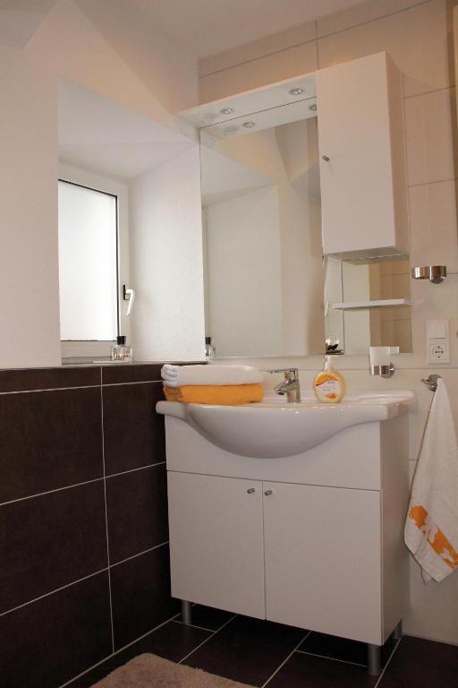 Apartamento Haus Heidrun Fendels Habitación foto